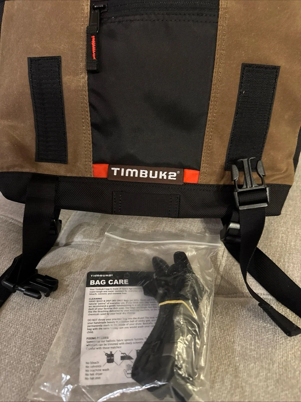 Timbuk2 Classic Messenger Bag Small Brown Orange